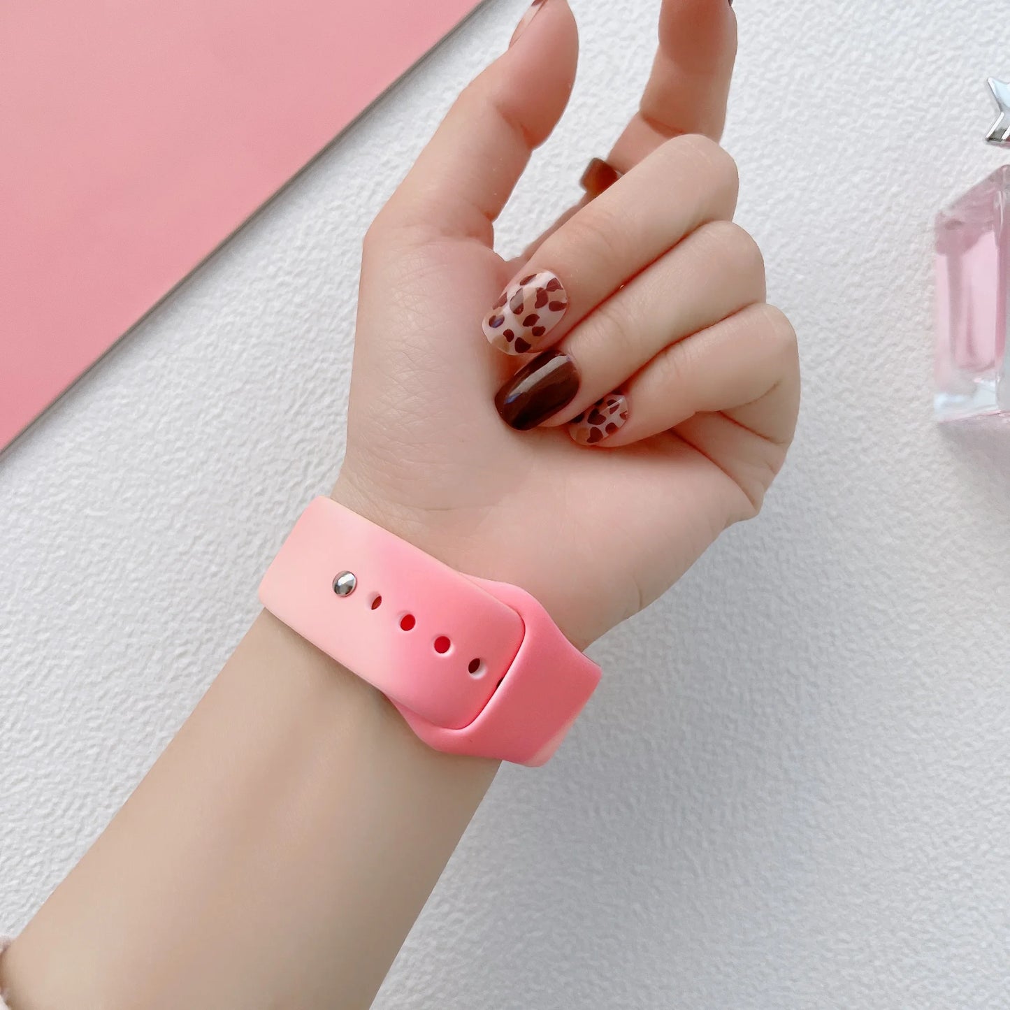 Aurora Silicone Strap for Apple Watch Ultra 49mm & Series 10–5, Sizes 46–38mm