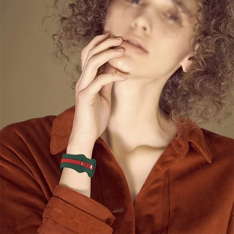 Loop Silicone Sport Band For Apple Watch Ultra 2 SE Series 9 8 7 6 5 4 3 2